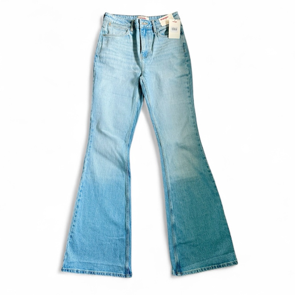 NWT! Wrangler Retro Y2K Light Wash High Rise Flared Curve-Hugging Jeans 4/27x34 - Picture 5 of 8